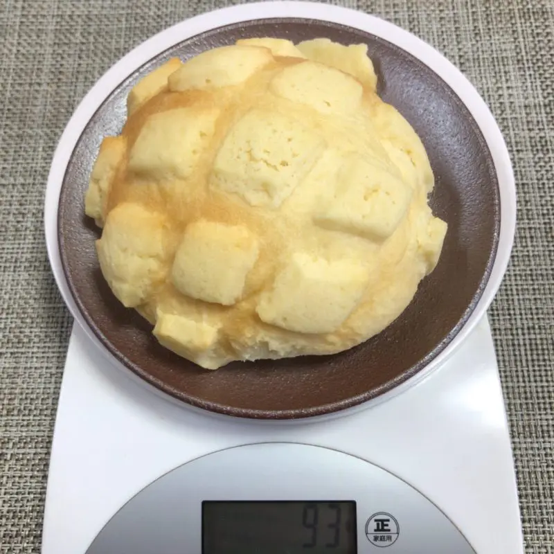 世界で2番めに美味しい焼きたてメロンパン重さ