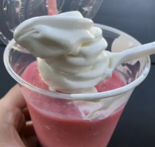 コストコいちごスムージーソフトクリーム